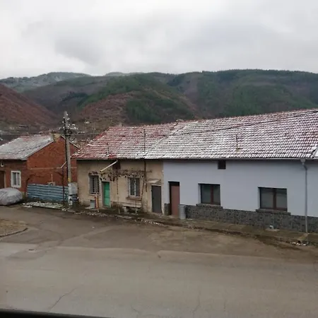 за гости Casa de hóspedes *