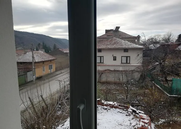 Gæstehus за гости