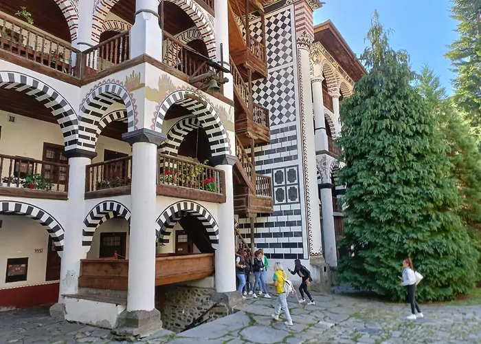 за гости Gæstehus *