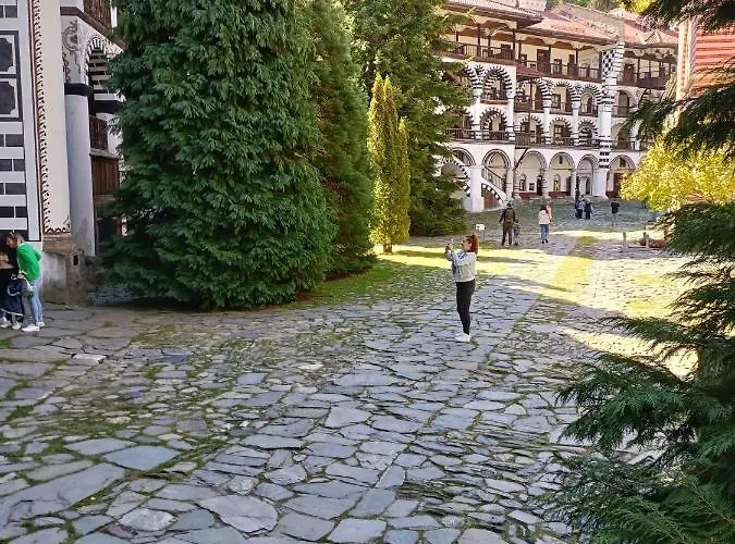 за гости Gæstehus